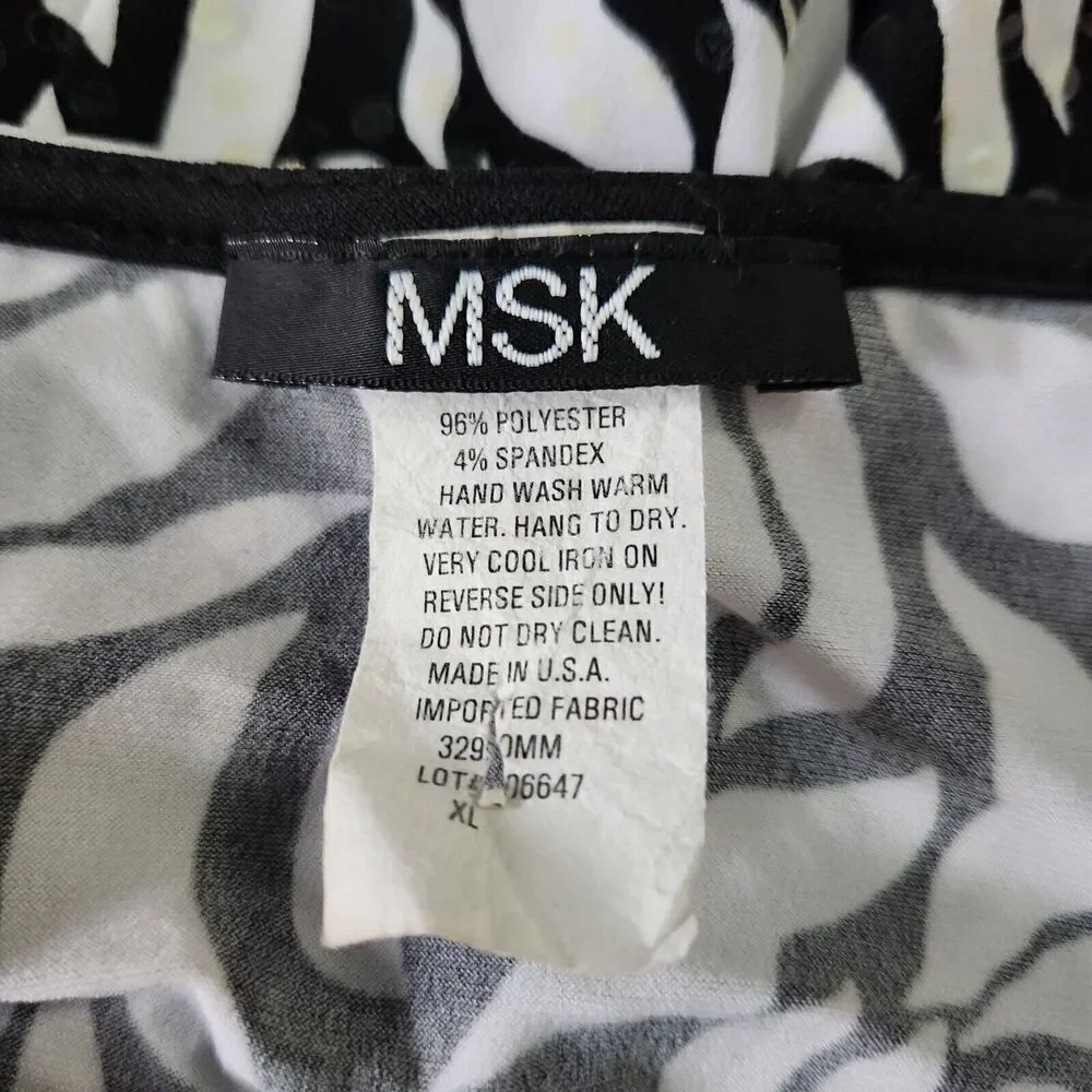 MSK Pullover Top Women's Size XL Blk & White Floral Short Sleeve Draped Neck - Picture 9 of 9